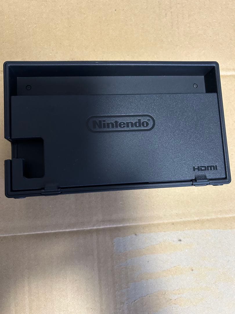 禁煙環境　Nintendo Switch 本体 ネオンブルーネオンレッド
