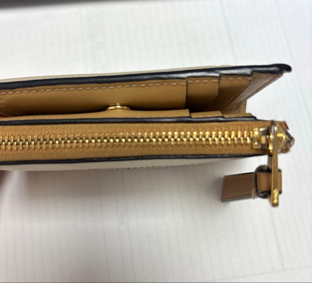 ロエベ　二つ折り　財布
