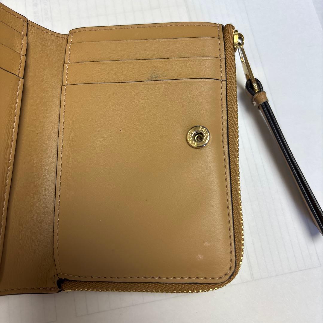 ロエベ　二つ折り　財布