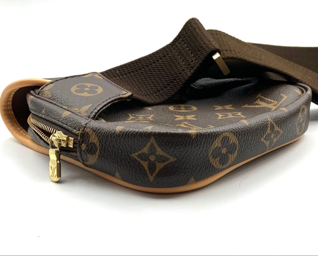 【美品】ルイヴィトン LOUIS VUITTON バムバッグ ボスフォール