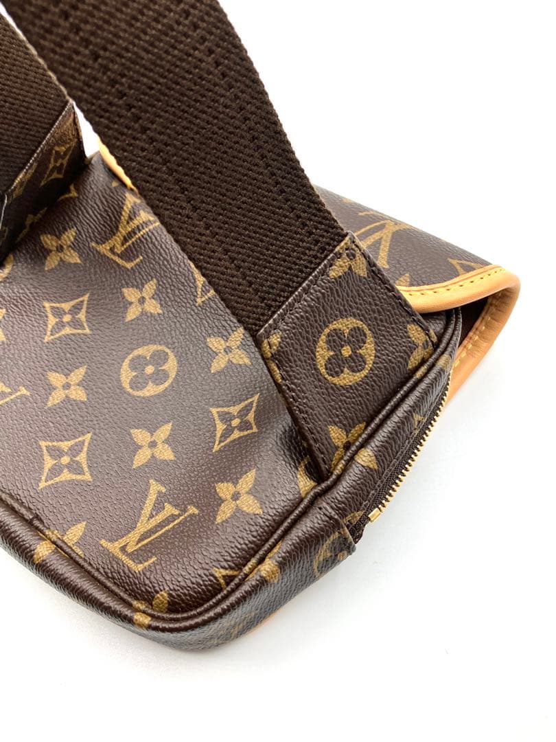 【美品】ルイヴィトン LOUIS VUITTON バムバッグ ボスフォール