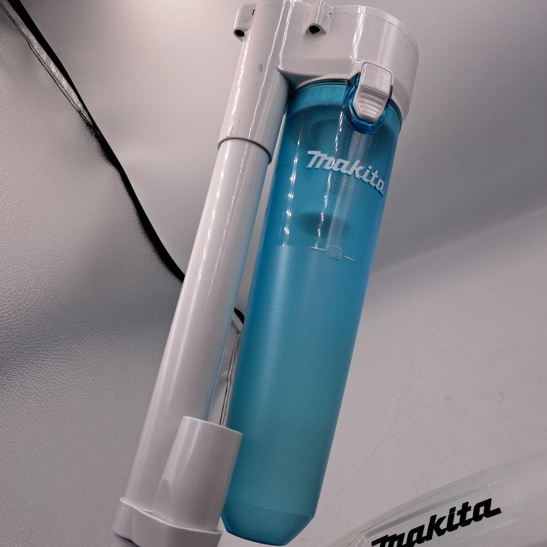 ②Makita CL107FD スティッククリーナー本体