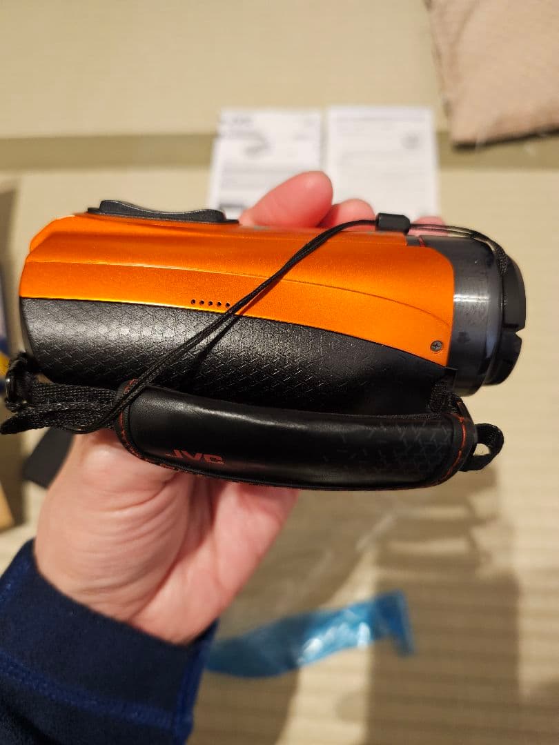 JVC ビデオカメラ Everio R GZ-RX600-D
