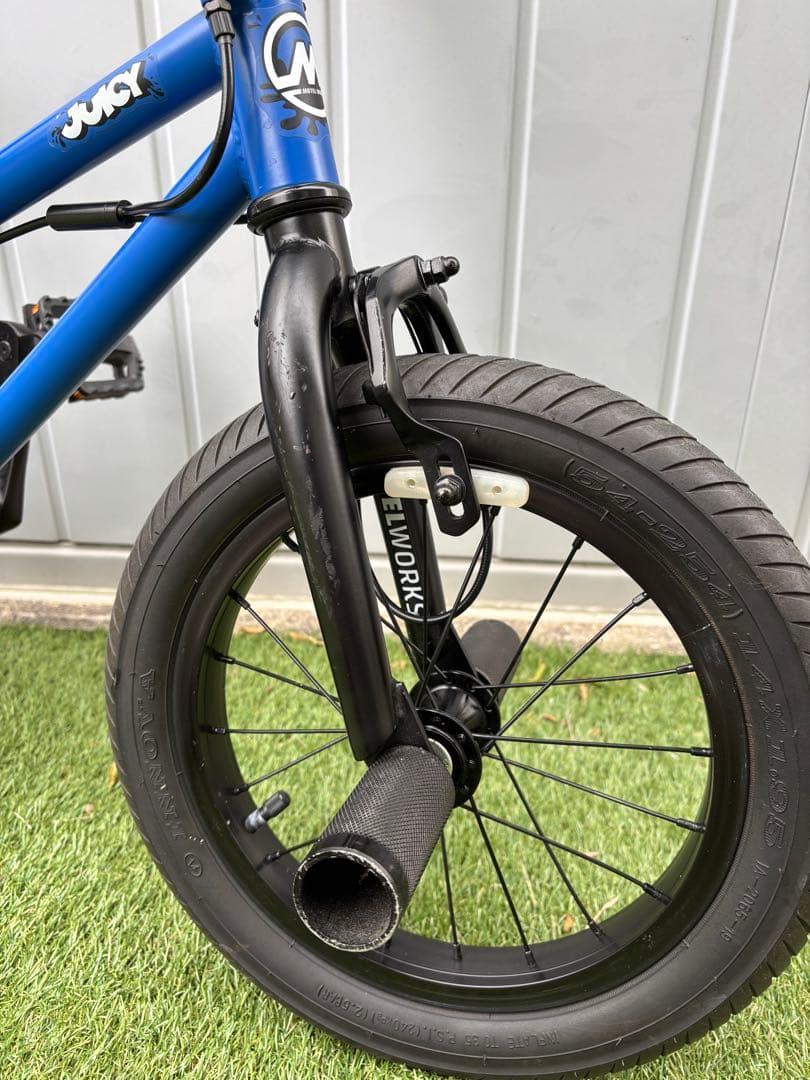 まーぼーさん専用　BMX モーテルワークス　JUICY 青　14インチ
