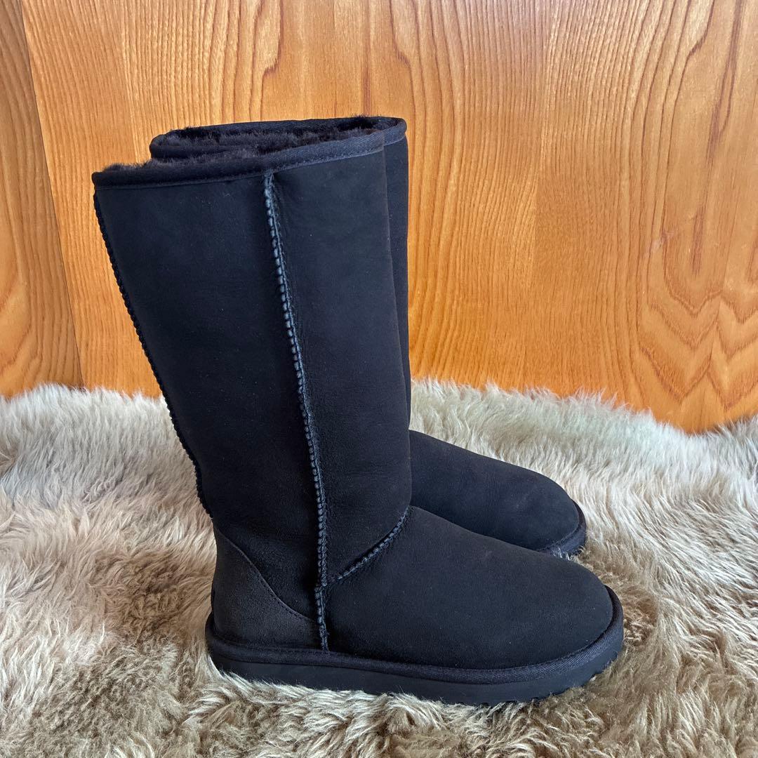 新品・未使用品 UGG CLASSIC TALL II ムートンブーツ 黒