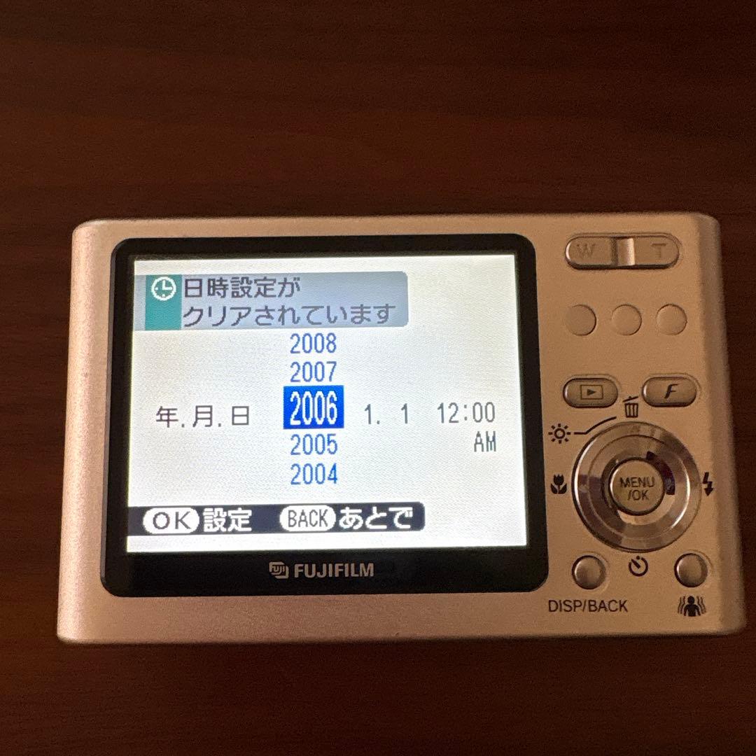 24時間以内・匿名配送　FUJIFILM FinePix Z3コンパクトデジカメ