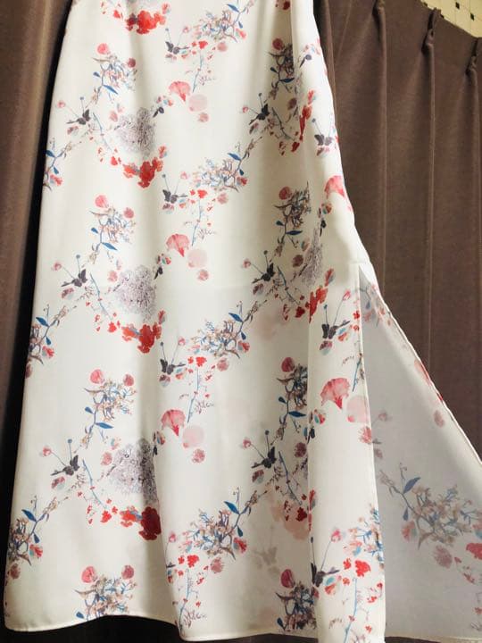 マメのロングスリットスカート