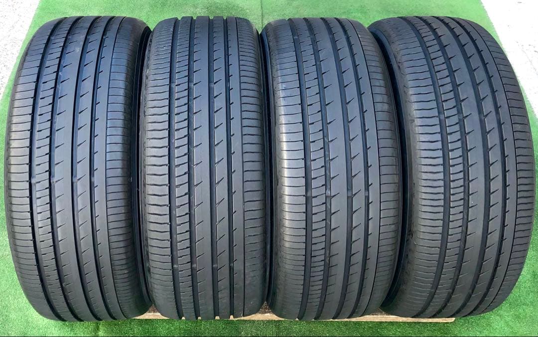 245/45 R19 YOKOHAMA ADVAN dB V553、2024年