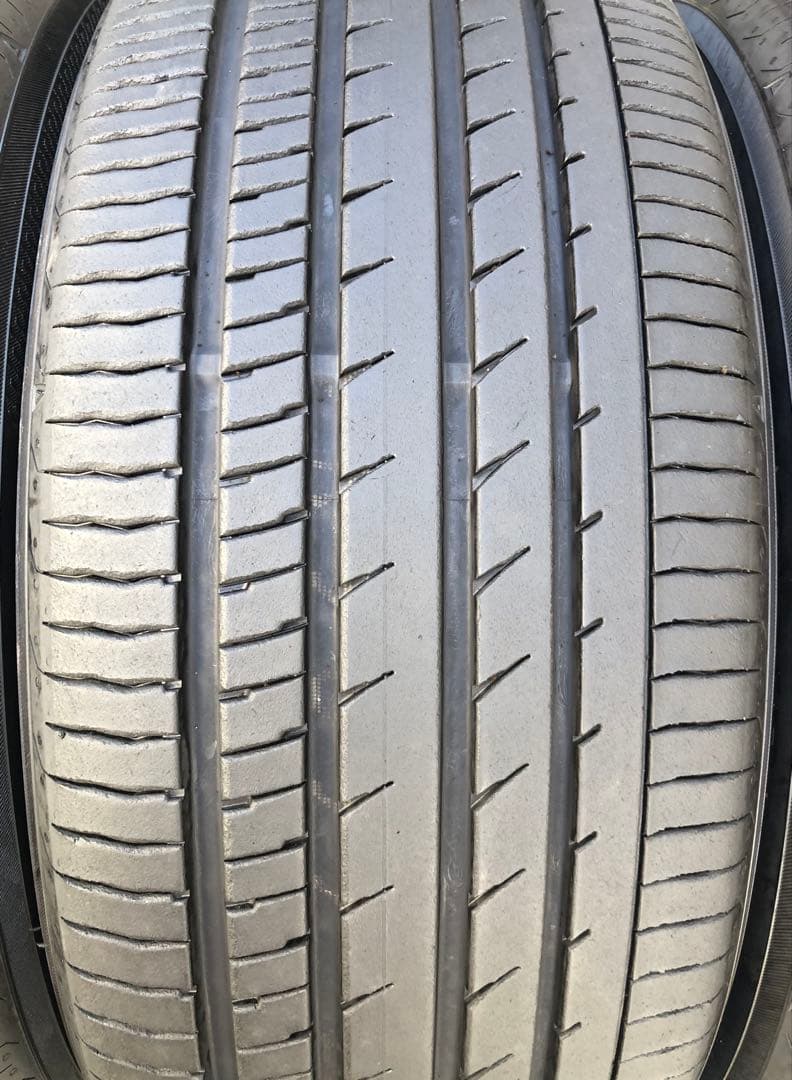 245/45 R19 YOKOHAMA ADVAN dB V553、2024年