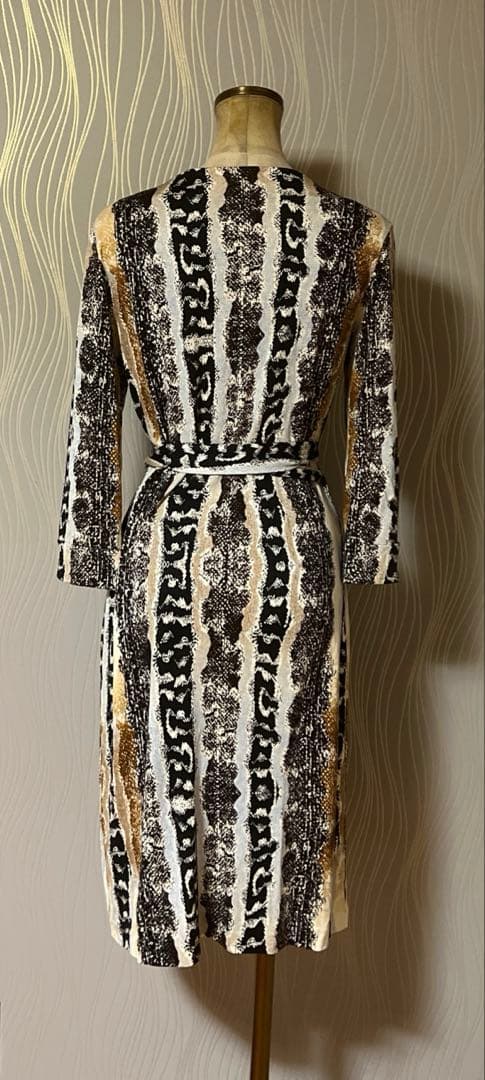 お値下げ‼️DIANE von FURSTENBERG シルク　ラップワンピース
