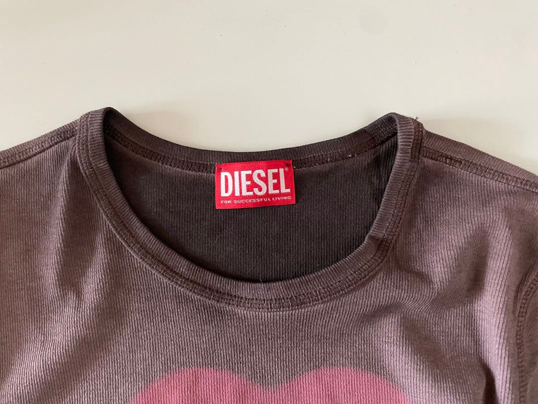 DIESEL tシャツ