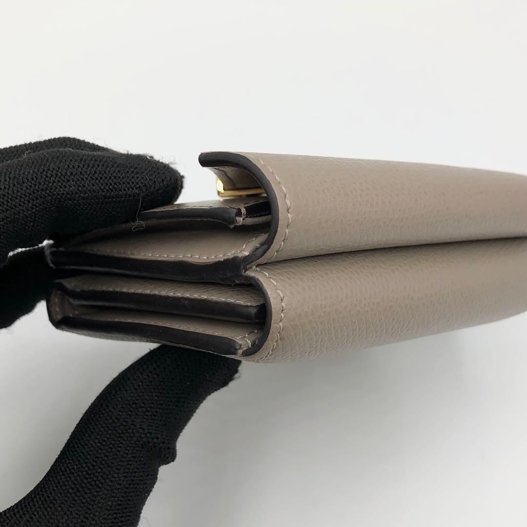 美品 現行 フェンディ FFダイヤモンド 三つ折り財布 バイカラー レザー