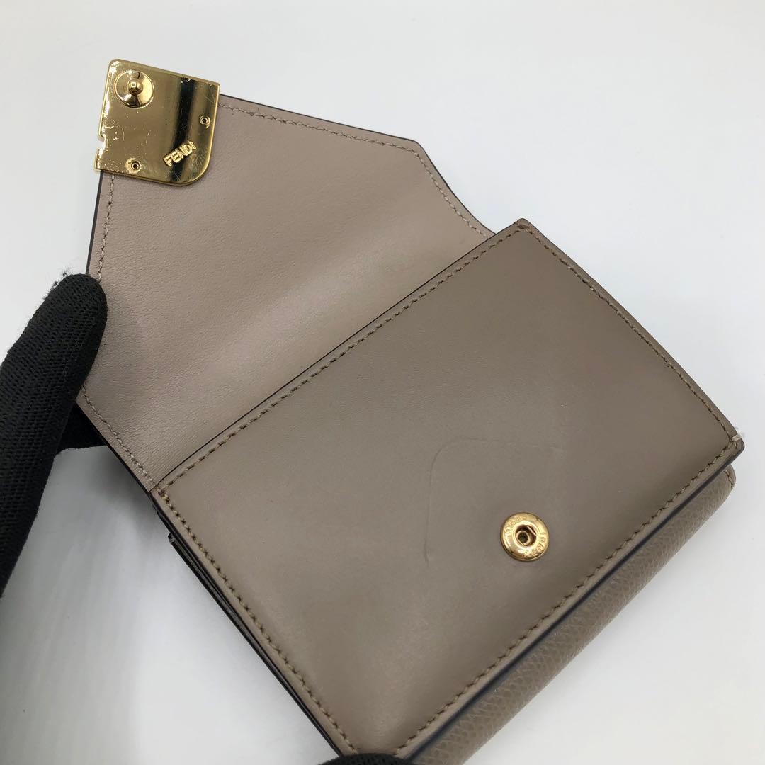 美品 現行 フェンディ FFダイヤモンド 三つ折り財布 バイカラー レザー