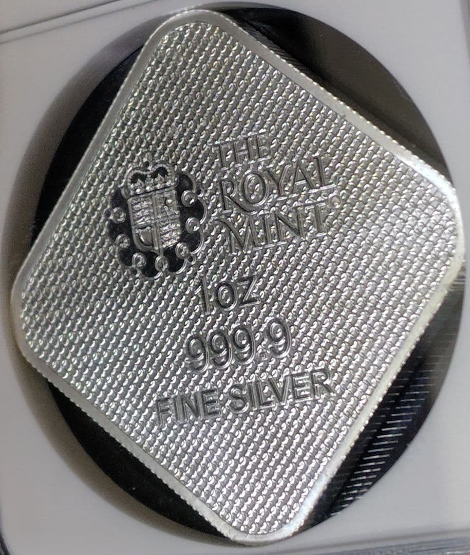 最高鑑定 2025年 イギリス 銀貨 NGC MS70 クイーンズビースト 純銀