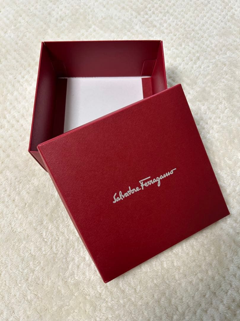 値段交渉可！Salvatore Ferragamo ヘアバンド