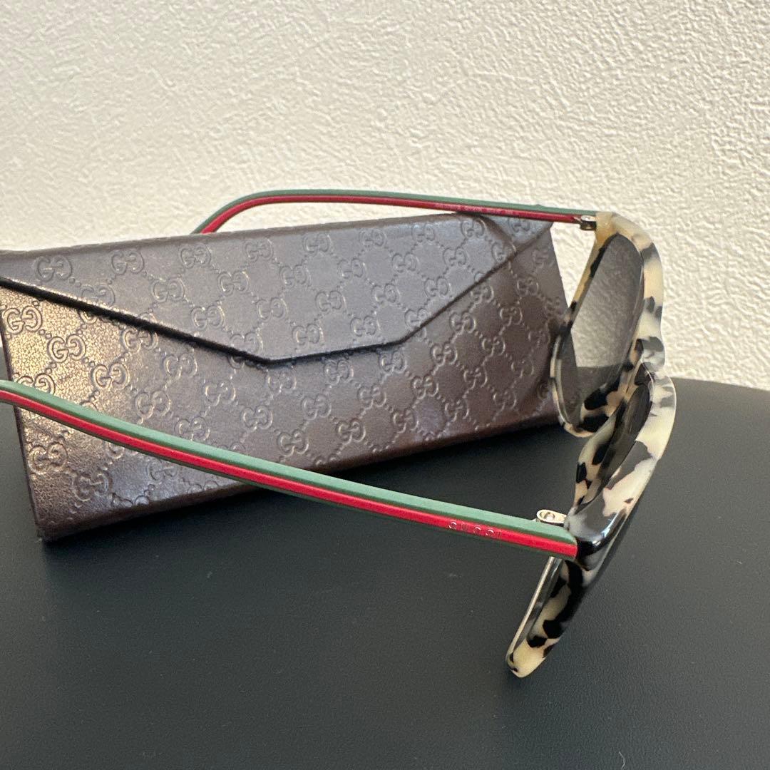 Gucci 迷彩柄 サングラス ケース付き