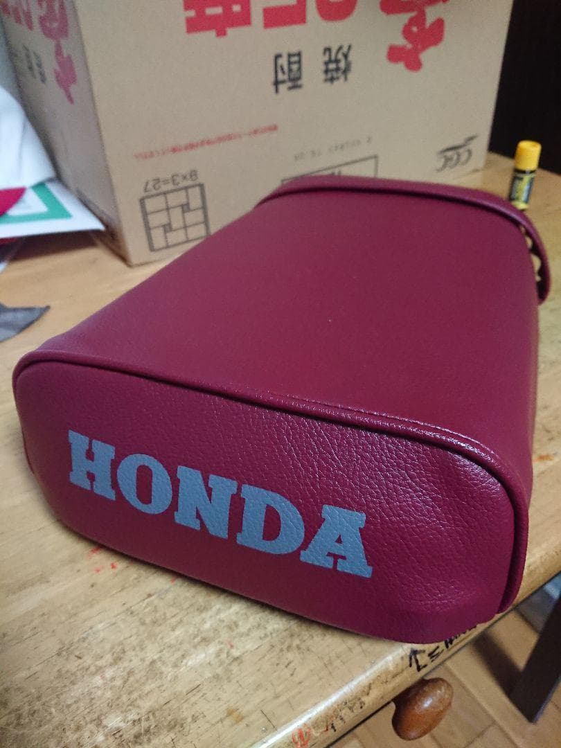 スーパーカブシート　 C100/105ピリオンシート用張替え表皮。