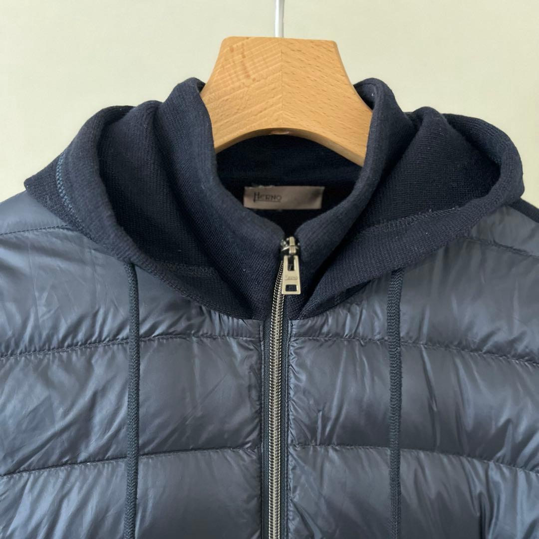 【専用】【美品】Herno 軽アウター ジャケット ダウンパーカー 【ネイビー】