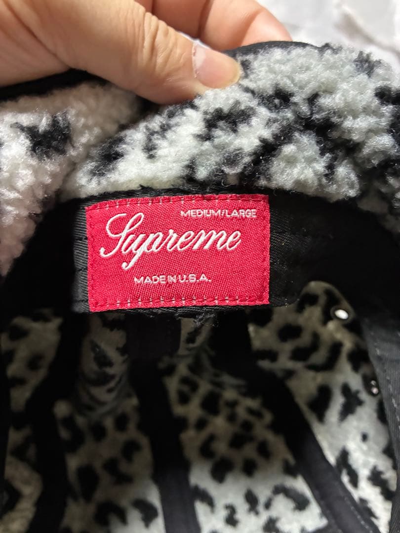 ち**様 supreme イヤーフラップ　キャップ