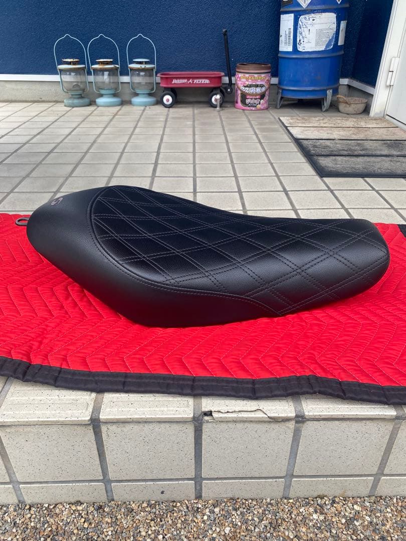 Saddlemen Renegade LSソロシートブラック スポーツスター