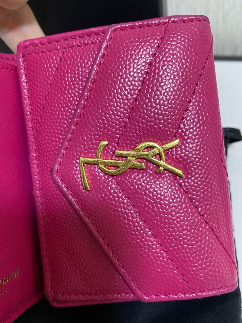 美品　サンローラン　ミニ財布　コンパクトウォレット　ピンク　キルティング