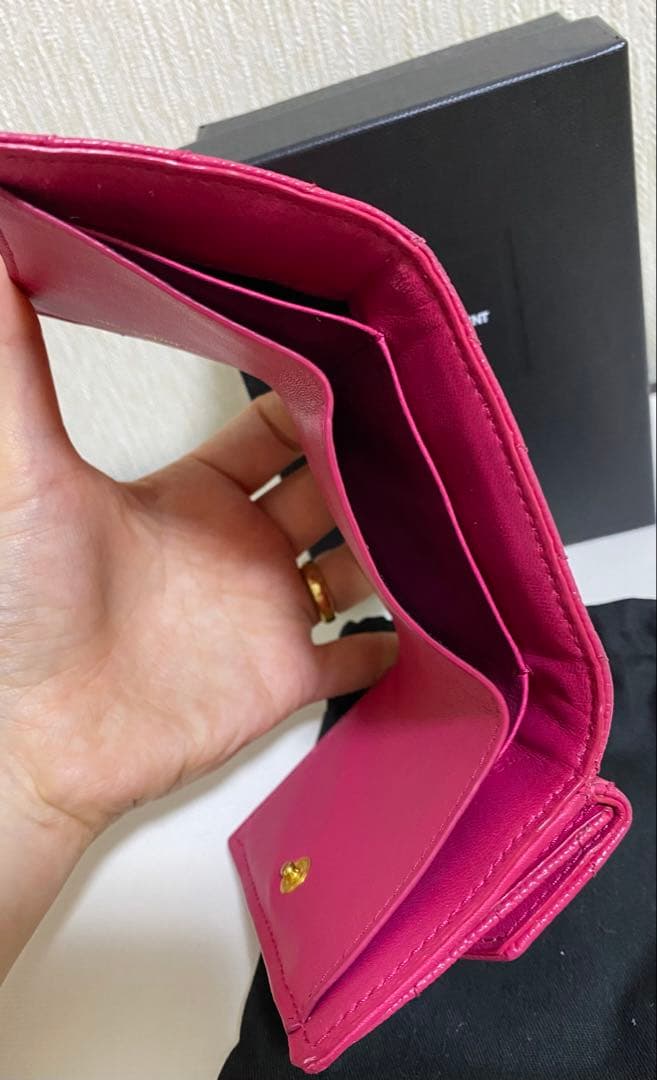 美品　サンローラン　ミニ財布　コンパクトウォレット　ピンク　キルティング