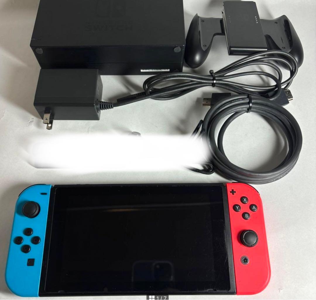 任天堂　Switch 本体　付属品あり
