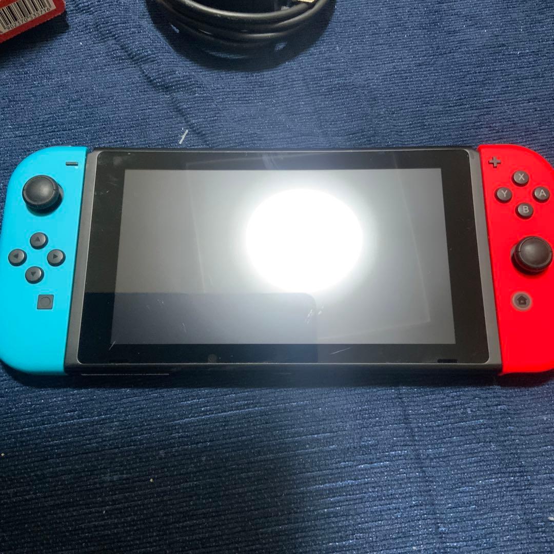 任天堂　Switch 本体　付属品あり
