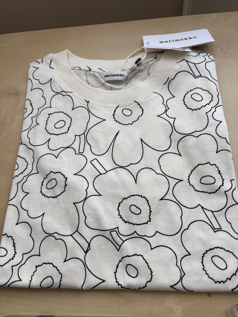 【新品 1万円引】マリメッコ ウニッコ トップス Tシャツ M