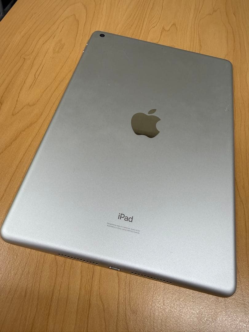 M*ん様 Apple iPad 本体 ひび割れあり 第７世代 ジャンク