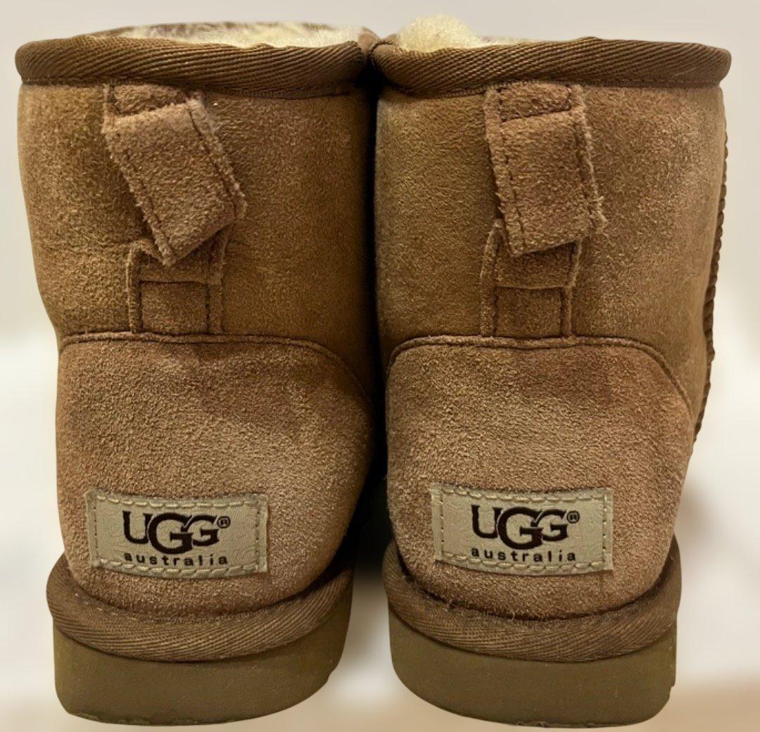 COCO　【UGG】Classic Mini サイズ8　ベージュ