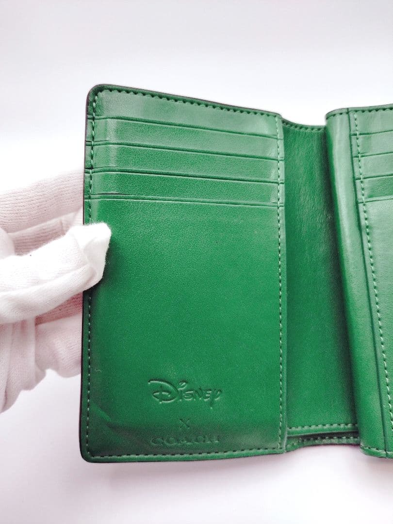 希少✨COACH Disney ミッキー 2つ折り財布　コンパクトウォレット