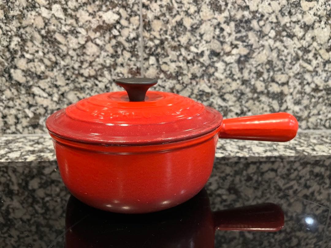 【衛生状態良好！】ル・クルーゼの片手鍋18cm 温かみのあるレッド