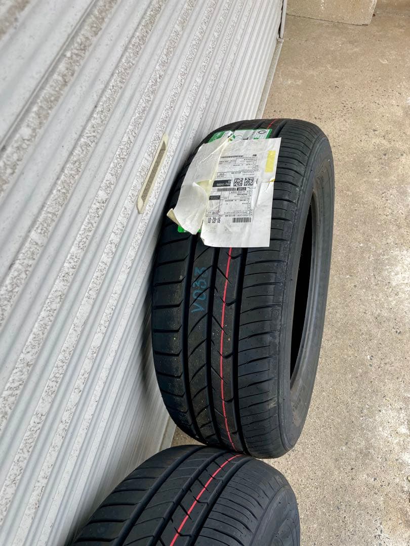 TOYOトランパスMP7 205/60R16 ミニバン専用タイヤ4本セット