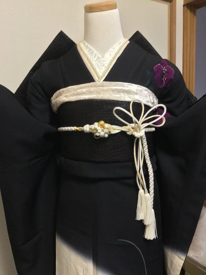 【xjpm'@t.m】黒　白　牡丹　正絹　豪華　振袖6点セット　成人式