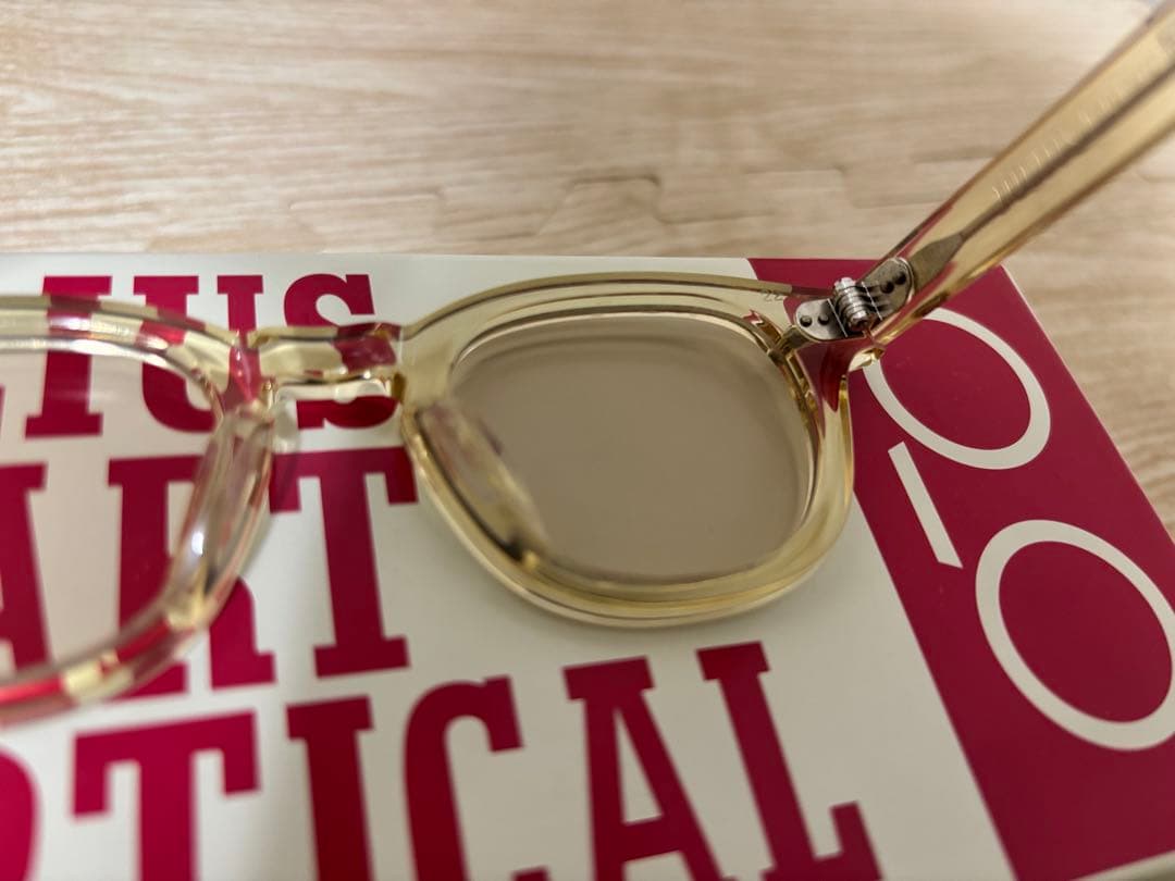 JULIUS TART OPTICAL AR 44-22 シャンパン