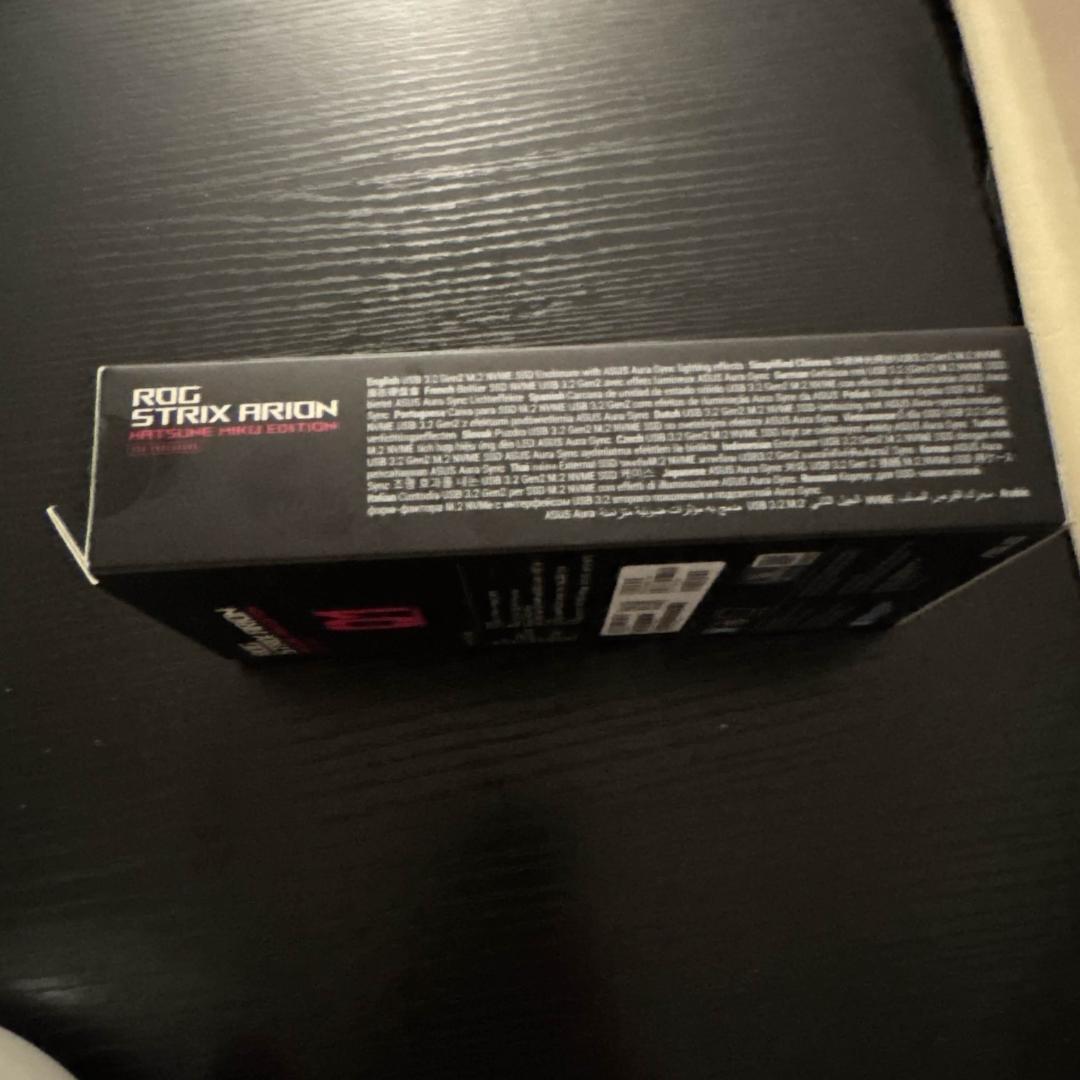 サ*イ様 ASUS香港代理 ROG Strix Arion Miku Editi