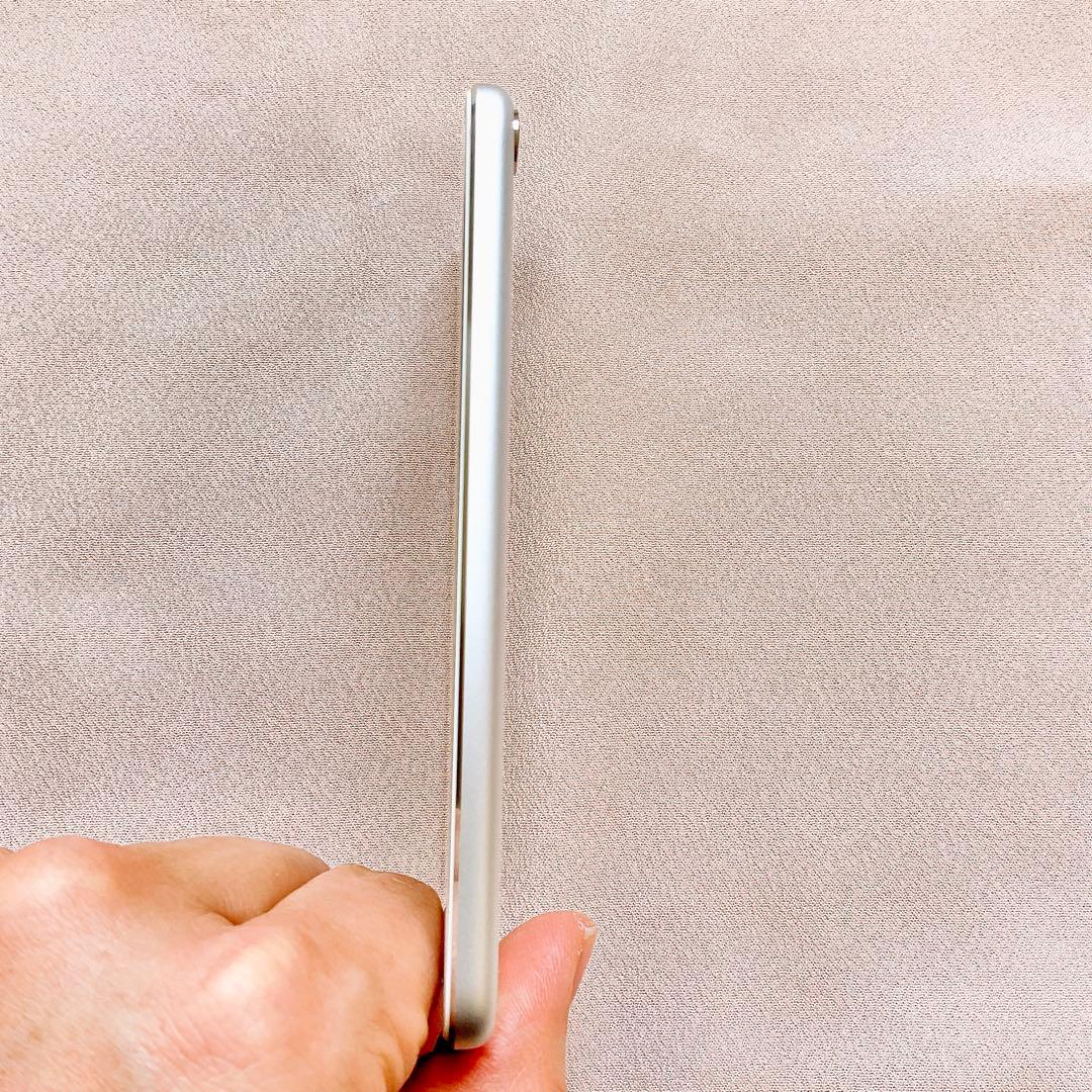 シルバー iPod touch 第5世代 64GB アイポッドApple本体 K