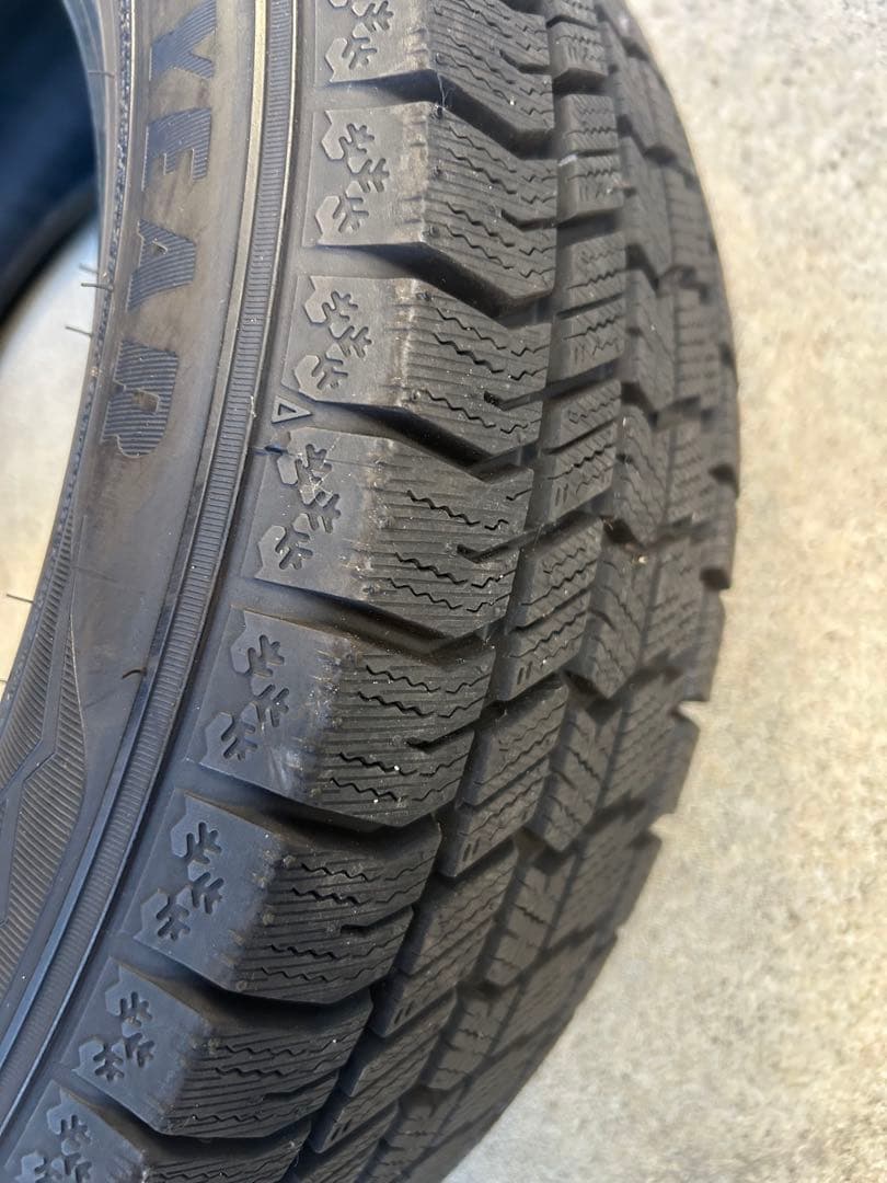 175/65R15 スタッドレス4本セット　①