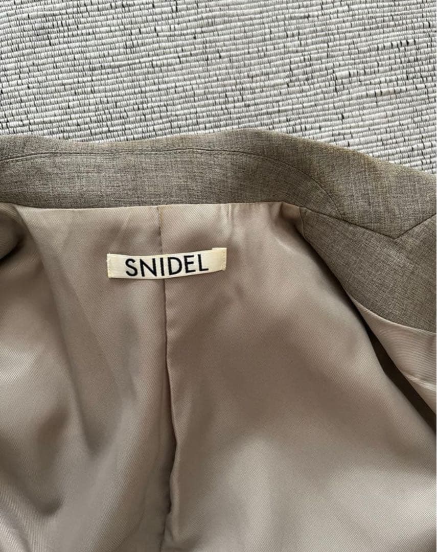 SNIDEL グレー ダブルブレスト テーラードジャケット
