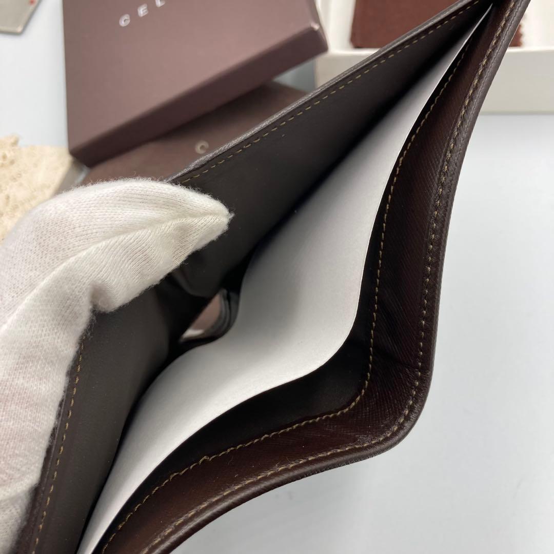 ！新品！　セリーヌ　折り財布　ケース　付属完備　85A