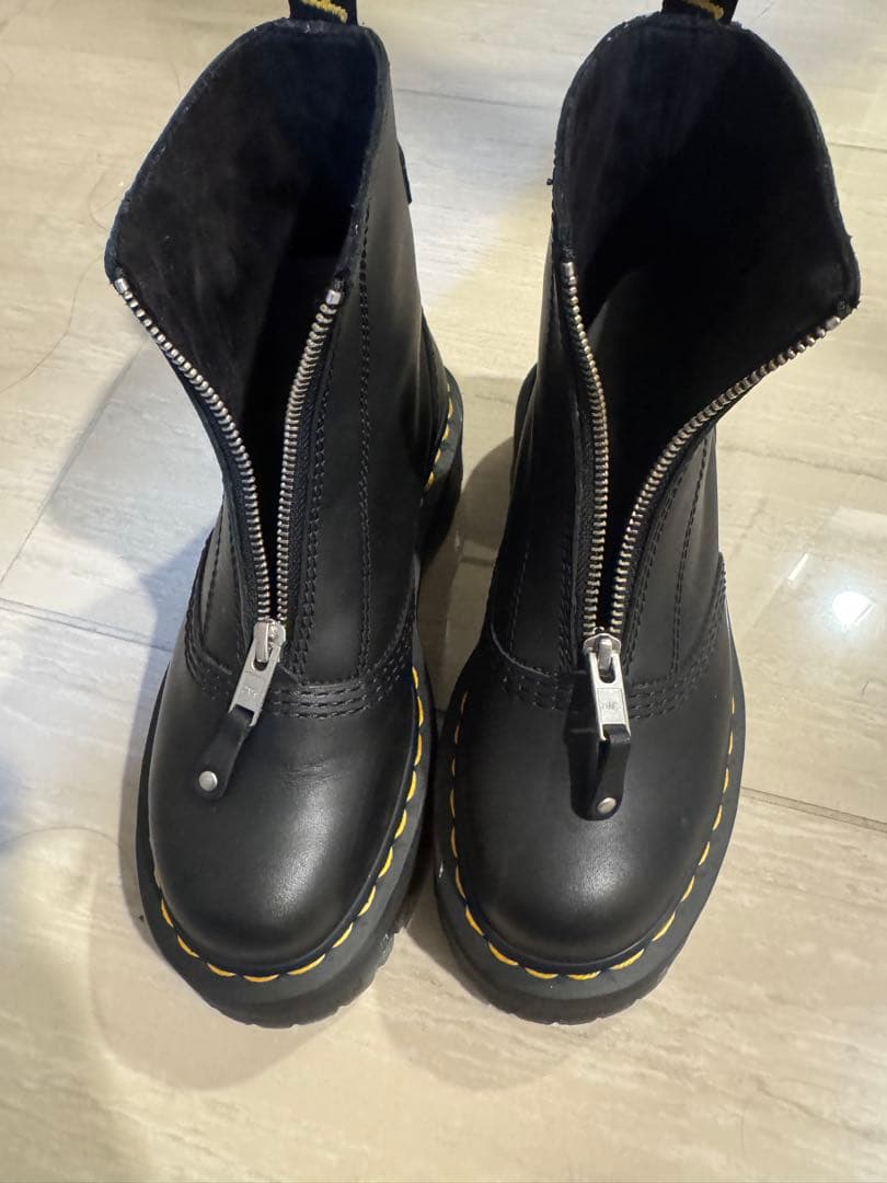 Dr.Martens チェルシーブーツ UK4（23cm-23.5cm）