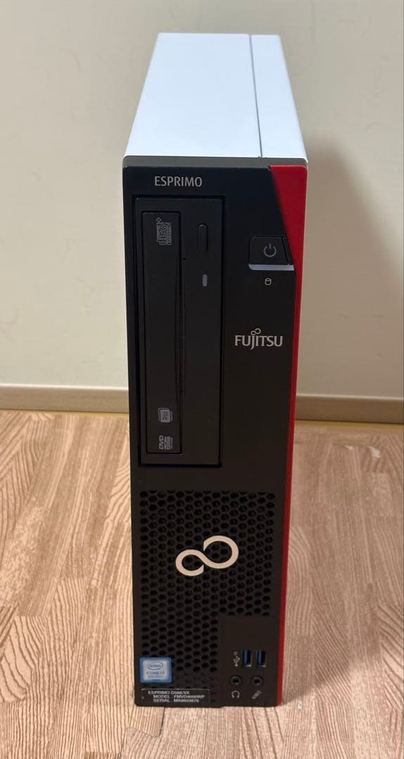 富士通 ESPRIMO D588/VX デスクトップPC/i3-8100