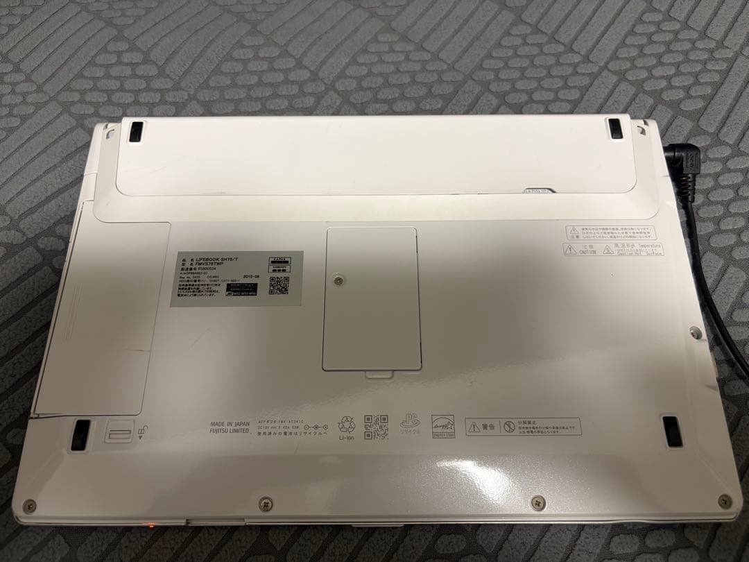 富士通ノートパソコンLIFEBOOK SHシリーズ