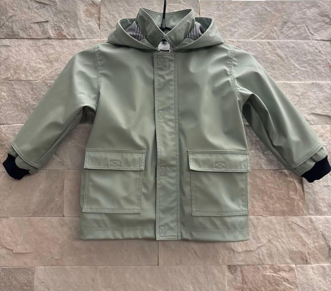 新品タグ付き　petit bateau ヨットパーカー　86センチ　モスグリーン