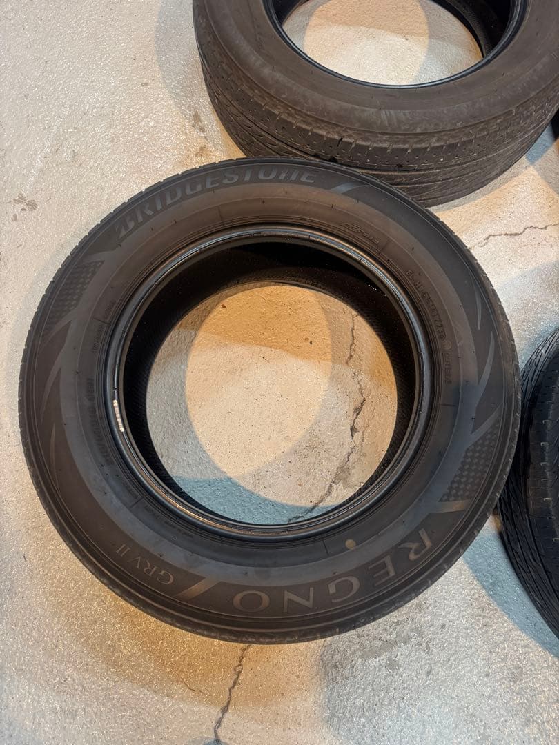 ブリジストン　REGNO GRV2 23年製造