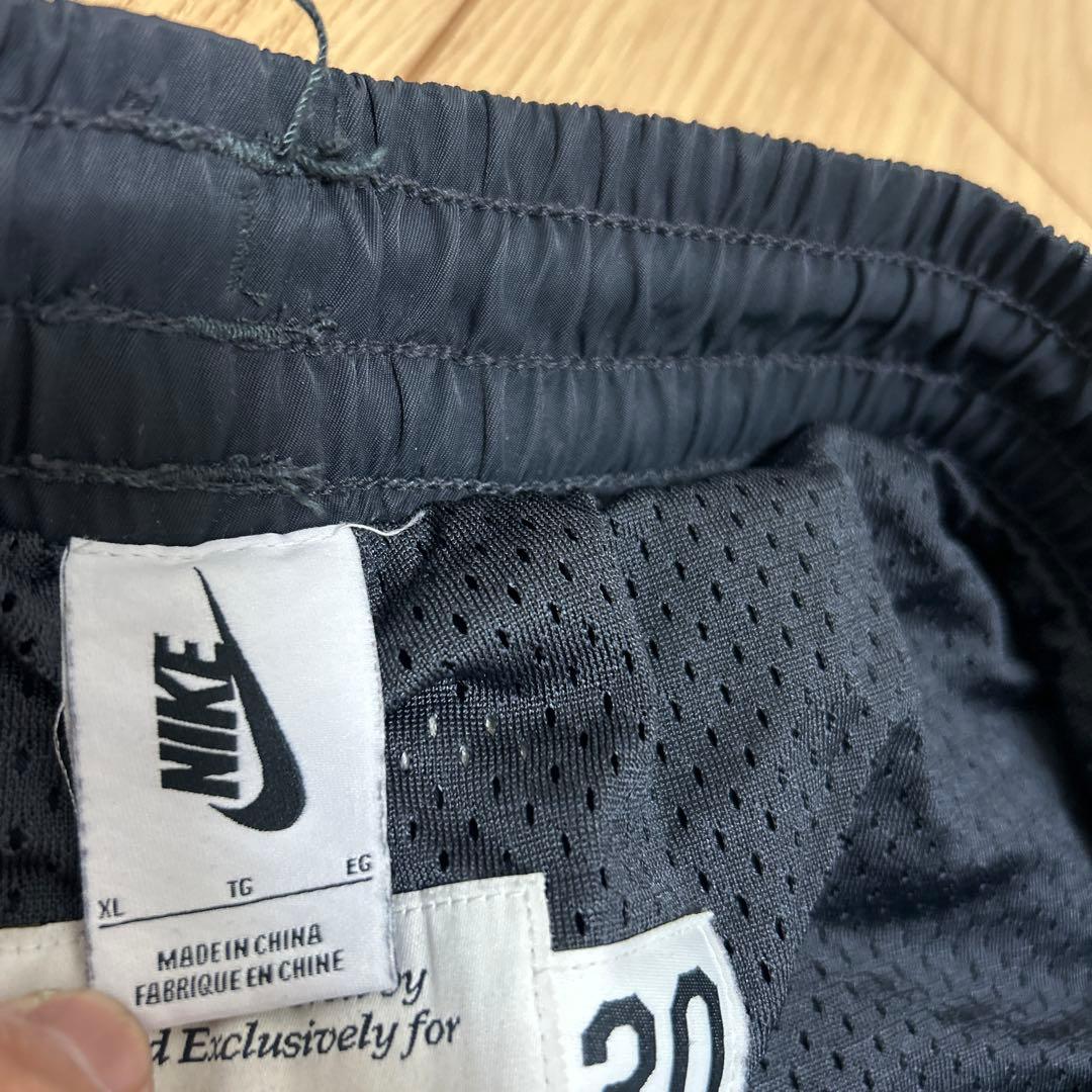 あ*け様 NIKE × FEAR OF GOD ウォームアップパンツ