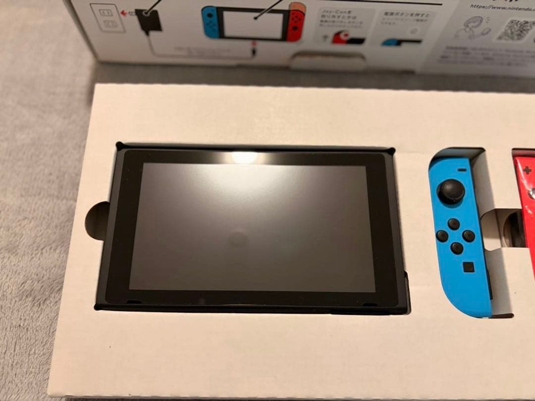 【美品】 Nintendo Switch 本体 ネオンブルー/ネオンレッド