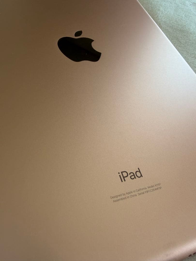 Apple iPad ピンク 第7世代 32GB Wi-Fiモデル
