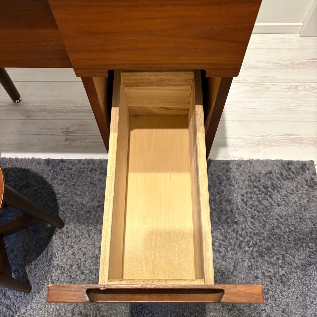 emo（エモ） 鏡台 ドレッサー 北欧家具 市場 レトロ ヴィンテージ